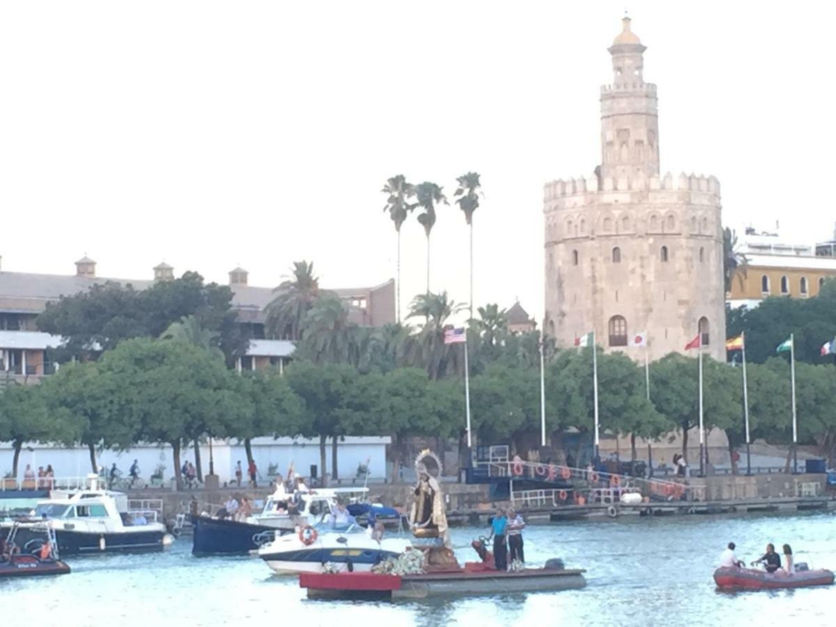 Betis A La Orilla Del Guadalquivir & Vistas A La Giralda Apartment เซบีญา ภายนอก รูปภาพ
