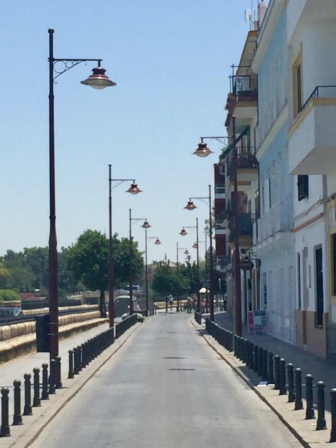 Betis A La Orilla Del Guadalquivir & Vistas A La Giralda Apartment เซบีญา ภายนอก รูปภาพ